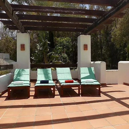 Apartament Modern Beautiful & Tranquil Spacious